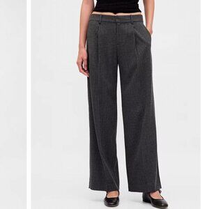 Gap 365 Low Rise Brushed Twill Pleated Trousers